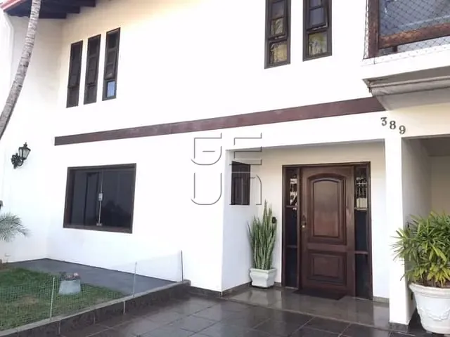 Sobrado com 380m² 3 quartos e 6 banheiros, à venda, no bairro Lago Parque em Londrina