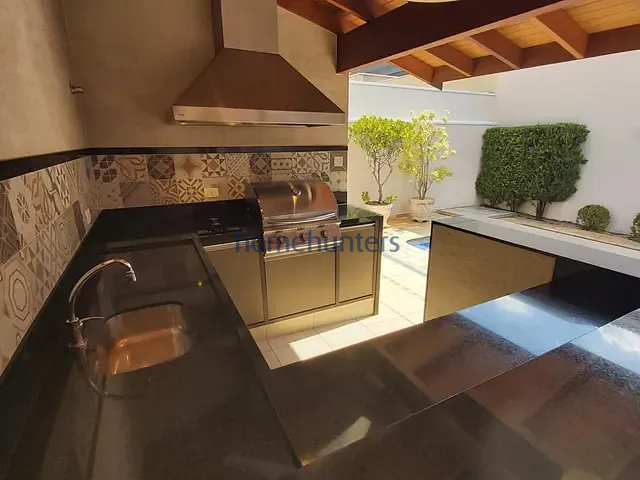 Sobrado com 300m² 3 quartos e 5 banheiros, à venda, no bairro Betel em Paulínia