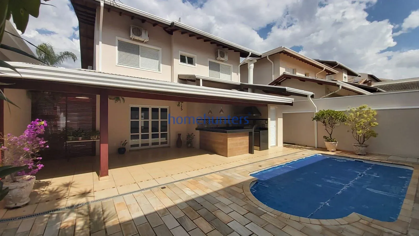 Sobrado, 3 quartos, 252 m² - Foto 1