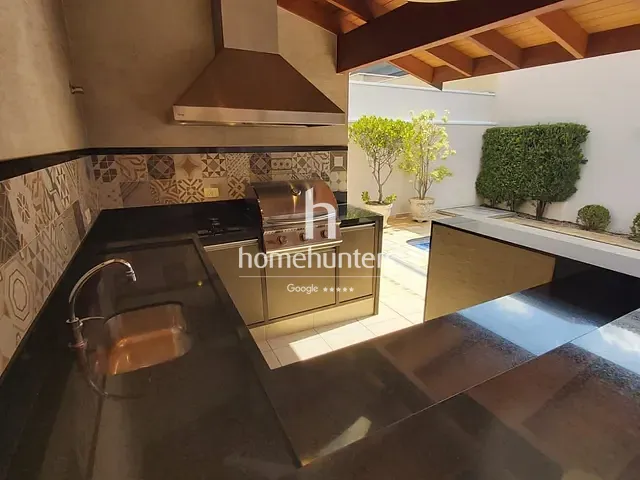 Sobrado com 300m² 3 quartos e 5 banheiros, à venda, no bairro Betel em Paulínia