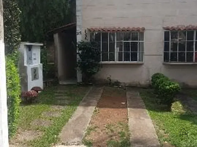Sobrado 2 quartos e 1 banheiro, à venda, no bairro Barro Branco em Cotia