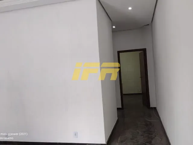 Ponto com 60m², à venda, no bairro Centro em Taubaté