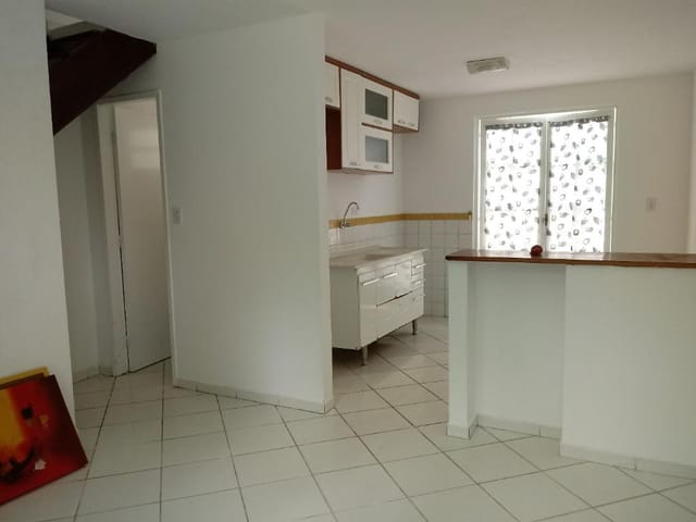 Foto do Sobrado - Sobrado com 2 dormitórios à venda, 57 m² por R$ 175.000,00 - Jardim Americano - São José dos Campos/SP | INDEPENDENCE NEGOCIOS IMOBILIARIOS LTDA
