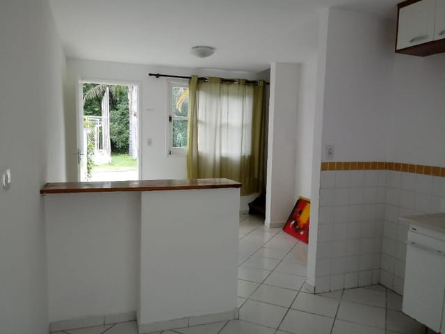 Foto do Sobrado - Sobrado com 2 dormitórios à venda, 57 m² por R$ 175.000,00 - Jardim Americano - São José dos Campos/SP | INDEPENDENCE NEGOCIOS IMOBILIARIOS LTDA