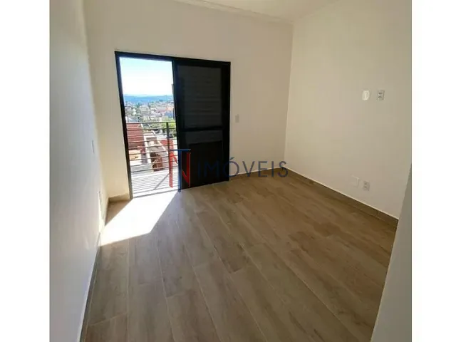Sobrado com 125m² 3 quartos e 3 banheiros, à venda, no bairro Jardim Eneide em Atibaia