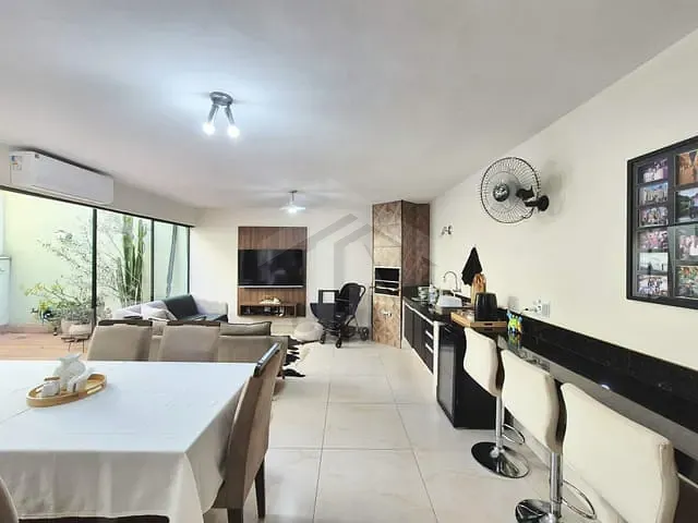 Sobrado com 140m² 3 quartos e 3 banheiros, à venda, no bairro Parque dos Lagos em Ribeirão Preto