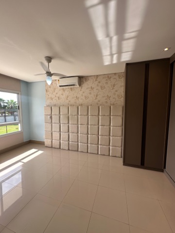 Sobrado 3 quartos e 2 banheiros, à venda ou para alugar, no bairro Ribeirão do Lipa em Cuiabá