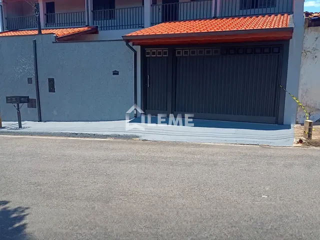 Sobrado com 178m² 3 quartos e 2 banheiros, à venda, no bairro Conjunto Habitacional Nelson Niero em Mococa