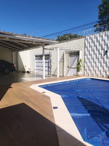 Sobrado com 236m² 4 quartos e 4 banheiros, à venda, no bairro Jardim Mariliza em Goiânia