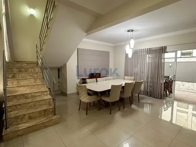 Sobrado com 320m² 4 quartos e 4 banheiros, à venda, no bairro Jardim Alto da Colina em Valinhos