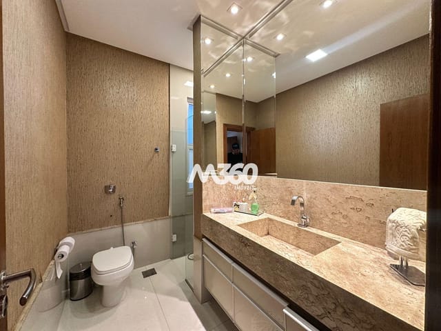 Sobrado com 434m² 5 quartos e 6 banheiros, à venda, no bairro Cidade Vera Cruz em Aparecida de Goiânia