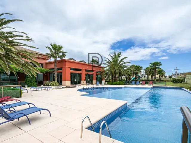 Sobrado com 500m² 5 quartos e 6 banheiros, à venda, no bairro Marina em Xangri-Lá
