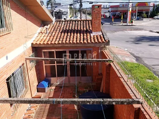 Sobrado com 347m² 3 quartos e 2 banheiros, à venda, no bairro Areal em Pelotas