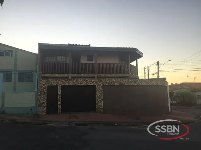 Sobrado com 164m² 3 quartos e 2 banheiros, à venda, no bairro Vila Dainese em Americana