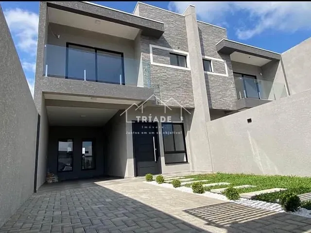 Sobrado 3 quartos e 2 banheiros, à venda, no bairro Iguaçu em Araucária