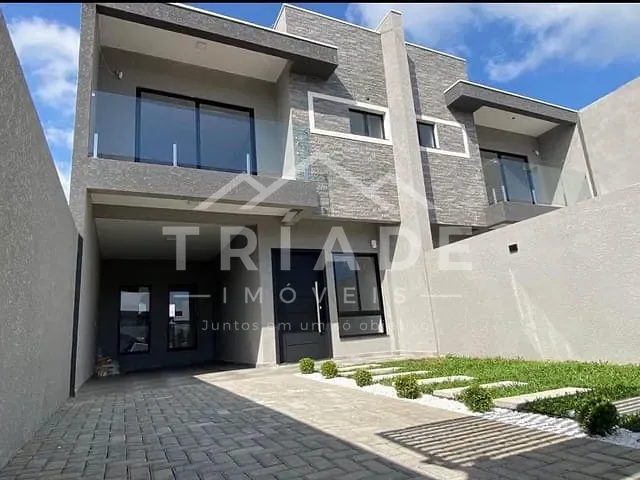 Sobrado 3 quartos e 2 banheiros, à venda, no bairro Iguaçu em Araucária