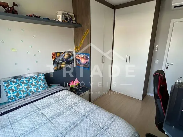 Sobrado 3 quartos e 2 banheiros, à venda, no bairro Iguaçu em Araucária