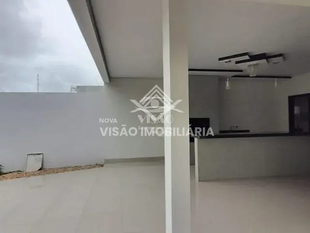 Sobrado com 271m², à venda, no bairro Jardim Maringá em Sinop