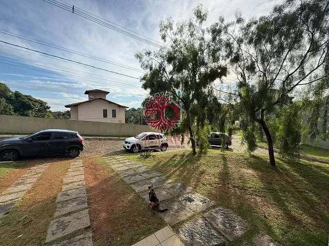 Casa com 500m² 3 quartos e 3 banheiros, à venda ou para alugar, no bairro Quinta dos Viana em Lagoa Santa