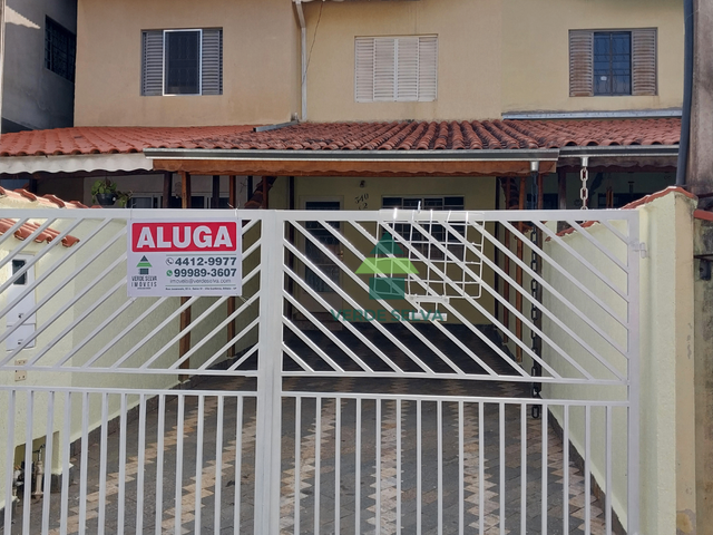 Sobrado 2 quartos e 3 banheiros, para alugar, no bairro Jardim Imperial em Atibaia