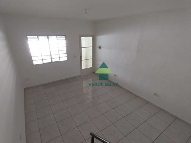 Sobrado 2 quartos e 3 banheiros, para alugar, no bairro Jardim Imperial em Atibaia