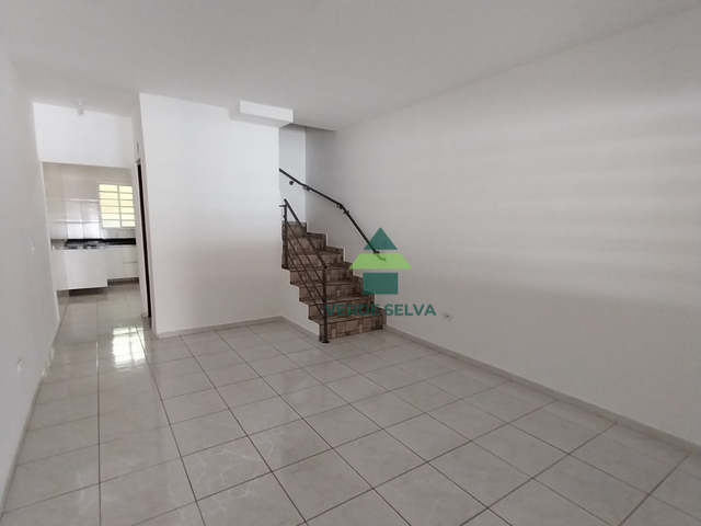 Sobrado 2 quartos e 3 banheiros, para alugar, no bairro Jardim Imperial em Atibaia