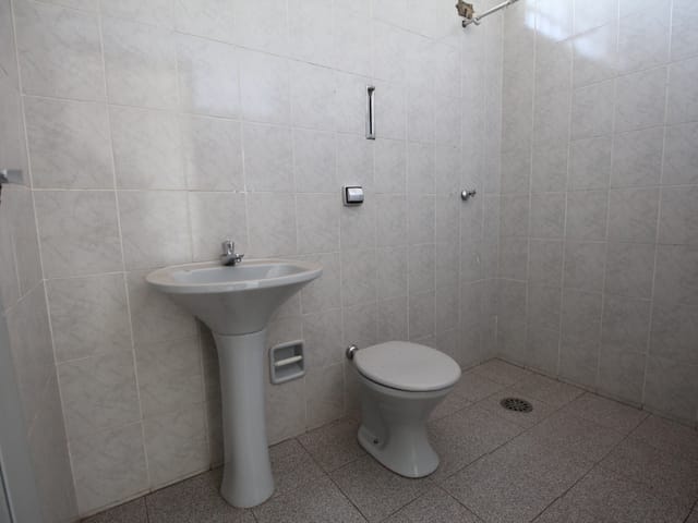 Sala com 120m², para alugar, no bairro Jardim Bela Vista em São João da Boa Vista
