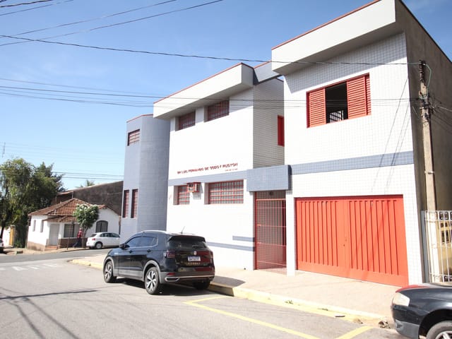 Sala com 120m², para alugar, no bairro Jardim Bela Vista em São João da Boa Vista