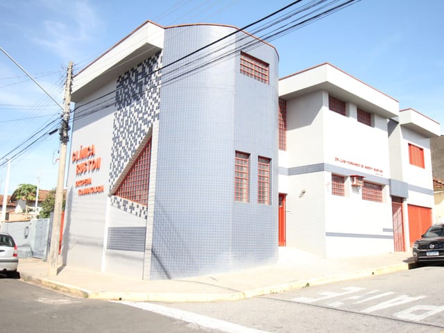 Sala com 120m², para alugar, no bairro Jardim Bela Vista em São João da Boa Vista