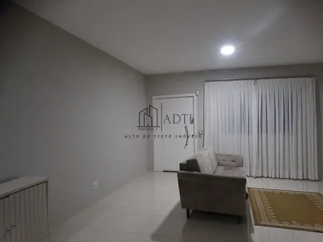Sobrado com 150m² 3 quartos e 2 banheiros, à venda, no bairro Vila Suissa em Mogi das Cruzes
