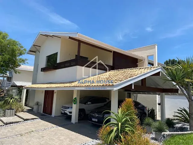 Sobrado com 4000m² 3 quartos e 4 banheiros, à venda, no bairro Condominio Residencial Real Ville em Pindamonhangaba