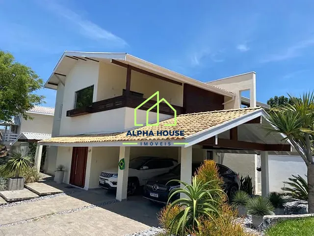 Sobrado com 4000m² 3 quartos e 4 banheiros, à venda, no bairro Condominio Residencial Real Ville em Pindamonhangaba
