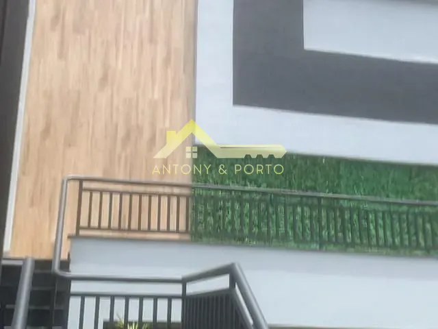 Sobrado com 190m² 3 quartos e 2 banheiros, à venda, no bairro Jardim Santa Inês em São Paulo