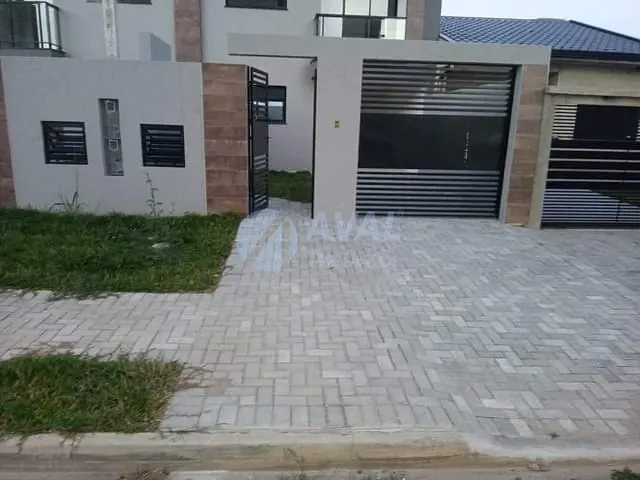 Sobrado com 180m² 3 quartos e 1 banheiro, à venda ou para alugar, no bairro Jardim Cláudia em Pinhais