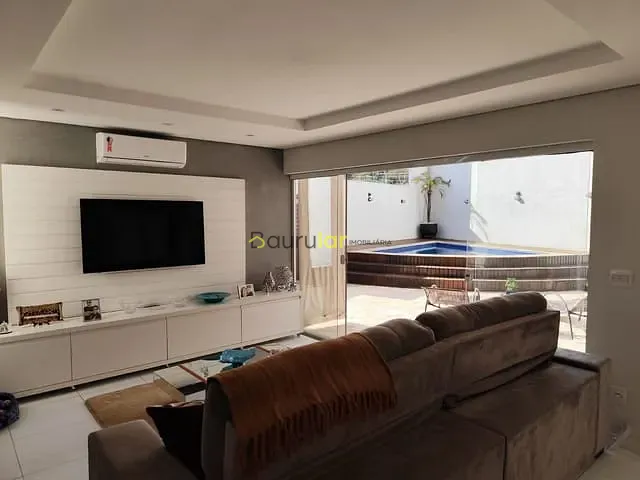 Casa com 318m² 3 quartos e 5 banheiros, à venda, no bairro Jardim Colonial em Bauru
