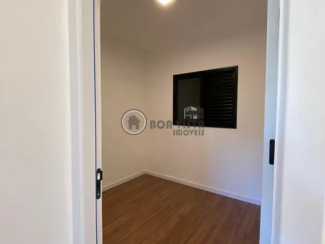 Sobrado 2 quartos e 2 banheiros, à venda, no bairro Vila Melchizedec em Mogi das Cruzes