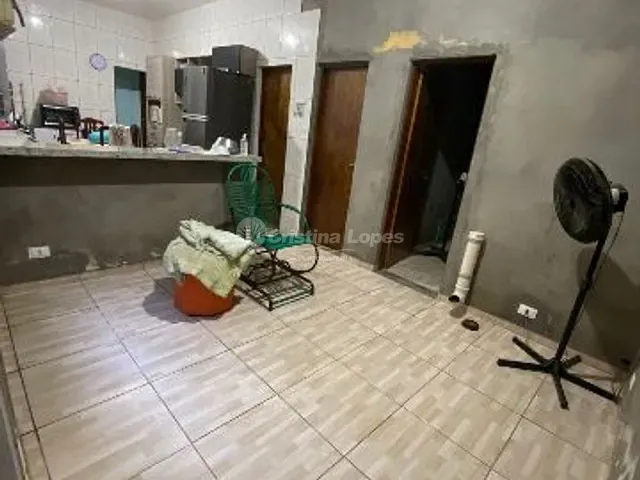 Sobrado com 272m² 4 quartos e 5 banheiros, à venda, no bairro Água Mineral em Teresina