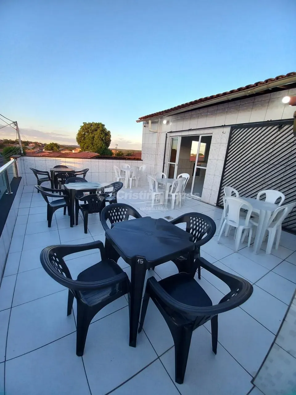 Sobrado, 4 quartos, 272 m² - Foto 1