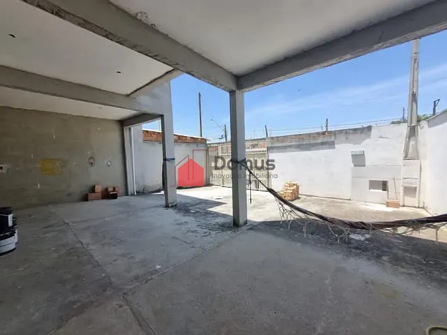 Sobrado com 250m² 4 quartos e 4 banheiros, à venda, no bairro Residencial Pasin em Pindamonhangaba