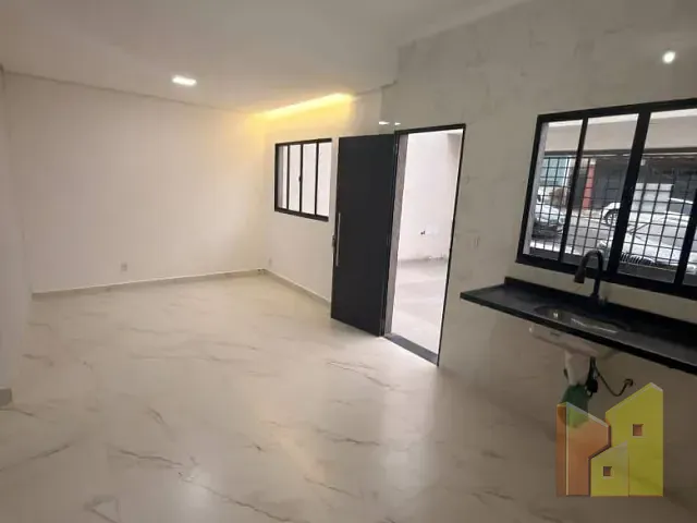 Sobrado 2 quartos e 2 banheiros, à venda, no bairro Vila Campanela em São Paulo