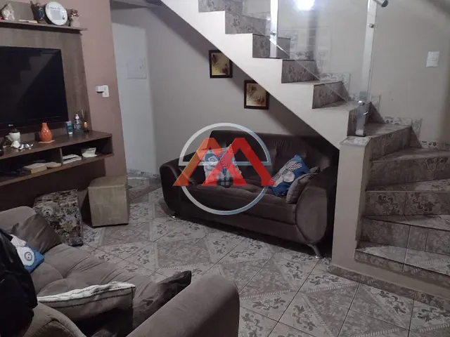 Sobrado 4 quartos e 3 banheiros, à venda, no bairro Jardim Paraguaçu em São Paulo