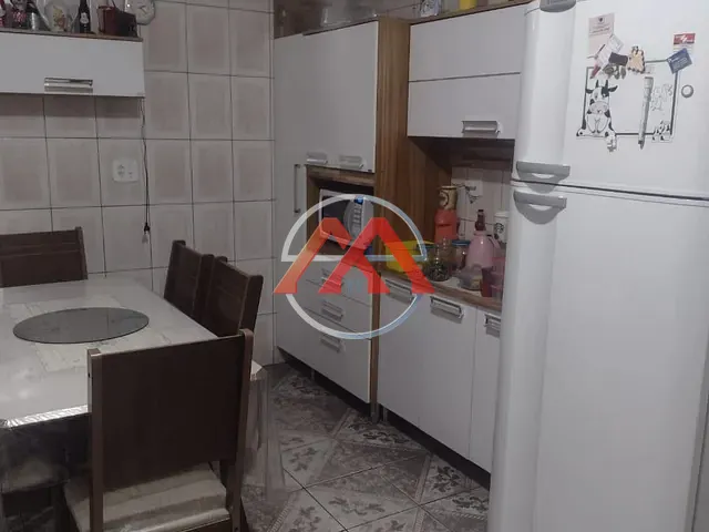 Sobrado 4 quartos e 3 banheiros, à venda, no bairro Jardim Paraguaçu em São Paulo