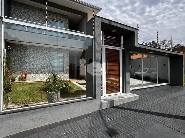 Sobrado com 300m² 3 quartos e 3 banheiros, à venda, no bairro Belmonte em Rolândia