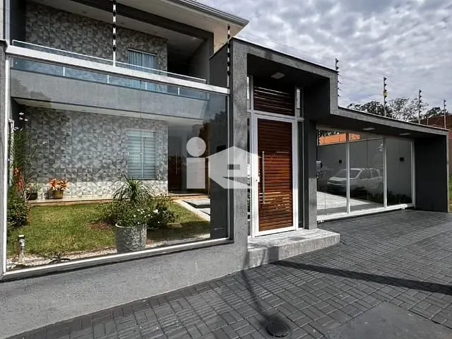 Sobrado com 300m² 3 quartos e 3 banheiros, à venda, no bairro Belmonte em Rolândia