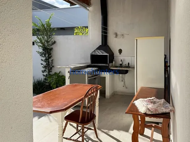 Casa com 200m² 3 quartos e 4 banheiros, à venda, no bairro São Bento em Paulínia