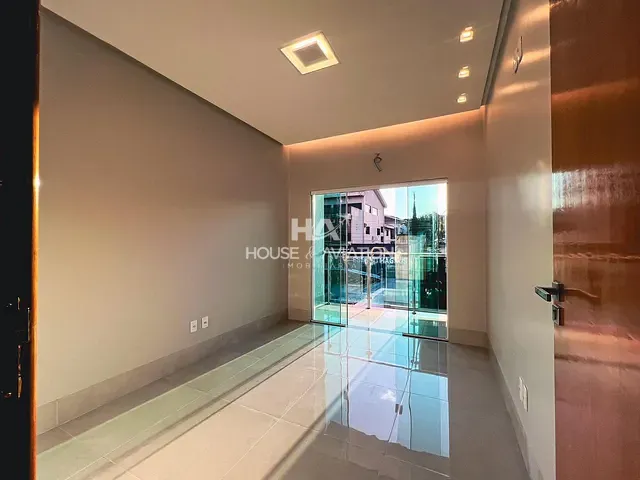 Sobrado com 180m² 3 quartos e 4 banheiros, à venda, no bairro Residencial Cidade Verde em Goiânia