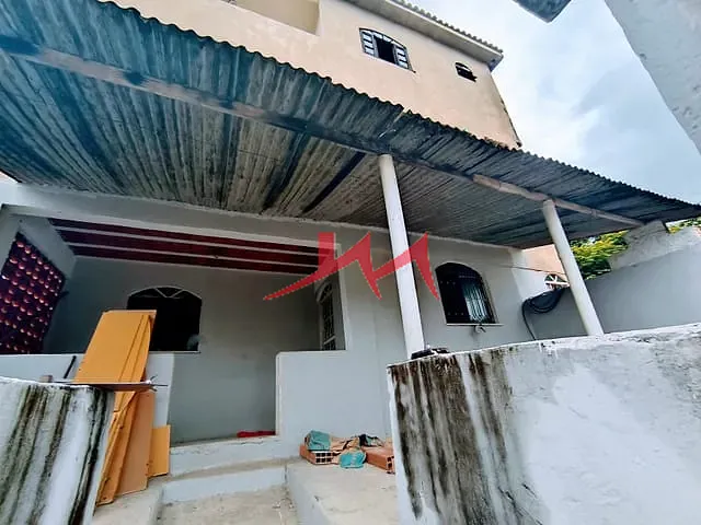 Sobrado com 120m² 5 quartos e 4 banheiros, à venda, no bairro Sacramento em São Gonçalo