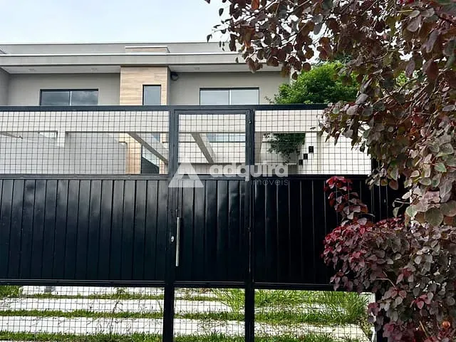 Sobrado com 150m² 3 quartos e 3 banheiros, à venda, no bairro Orfãs em Ponta Grossa