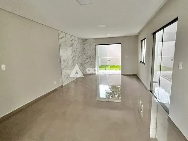 Sobrado com 150m² 3 quartos e 3 banheiros, à venda, no bairro Orfãs em Ponta Grossa