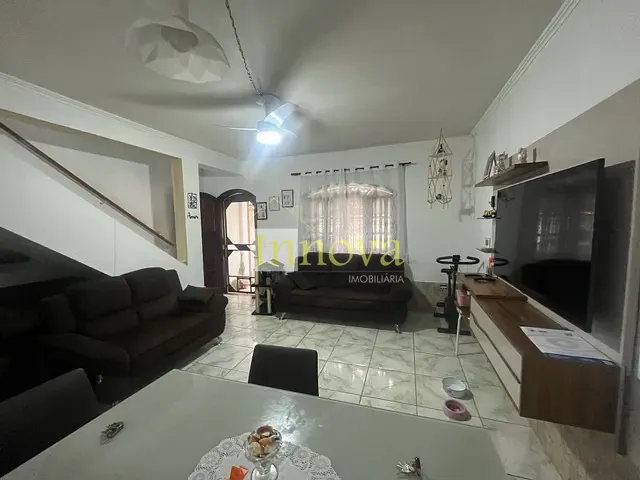 Sobrado com 102m² 2 quartos e 3 banheiros, à venda, no bairro Prainha em Caraguatatuba